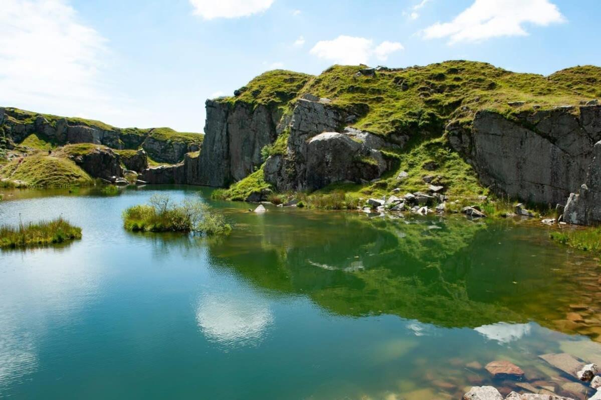 Dartmoor Barn On North Hessary Tor Villa Yelverton Bagian luar foto